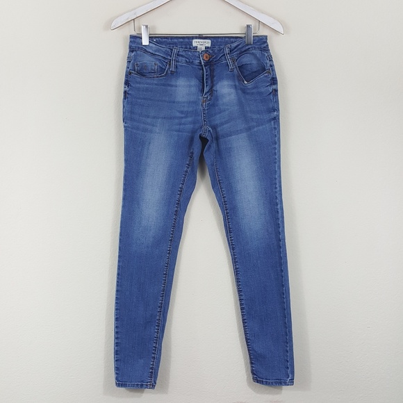 light wash denim skinny jeans